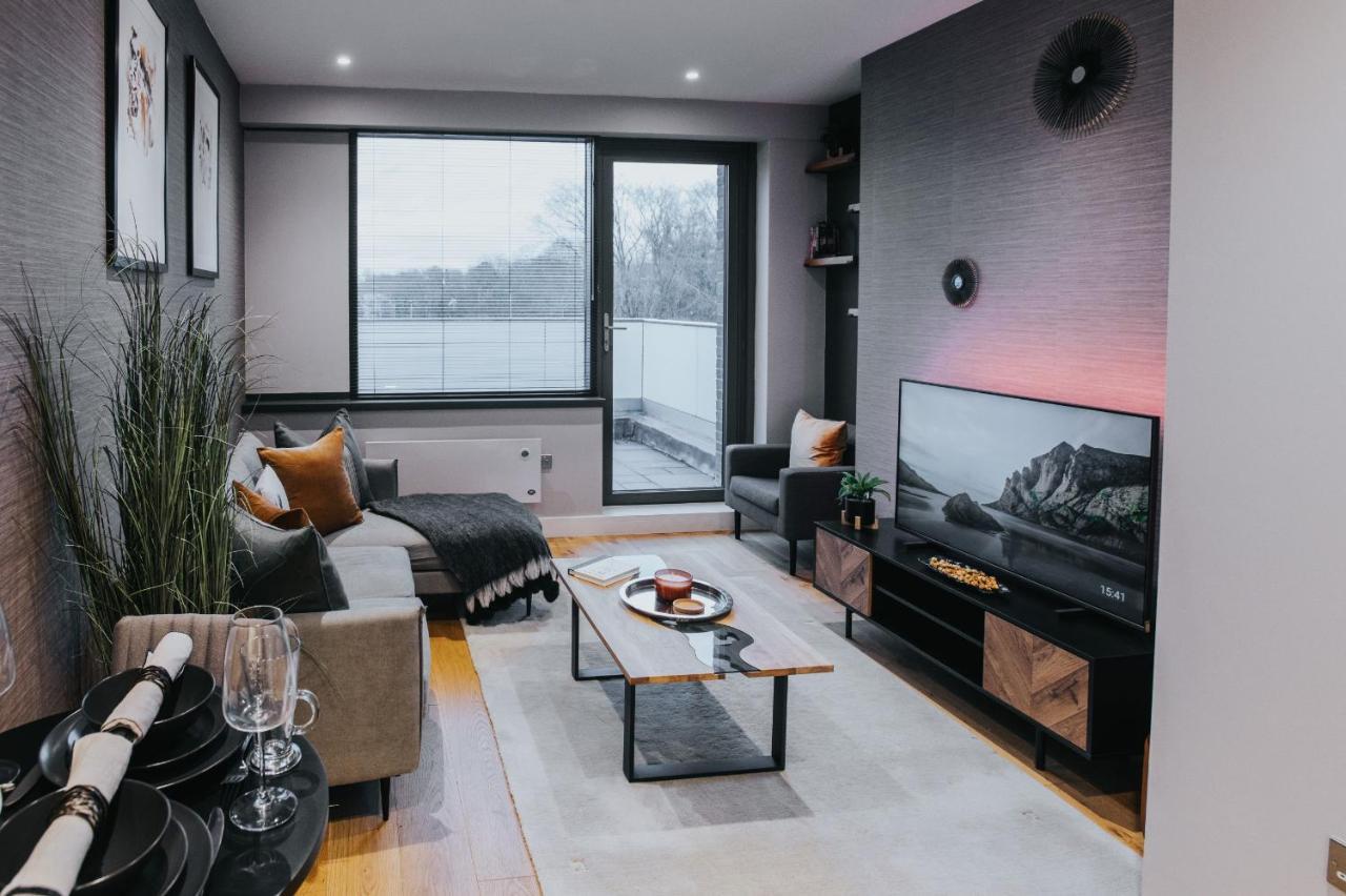 Circa17- Entire Apt, Free Parking, Gym, City Central & Free Netflix Брэкнэлл Экстерьер фото