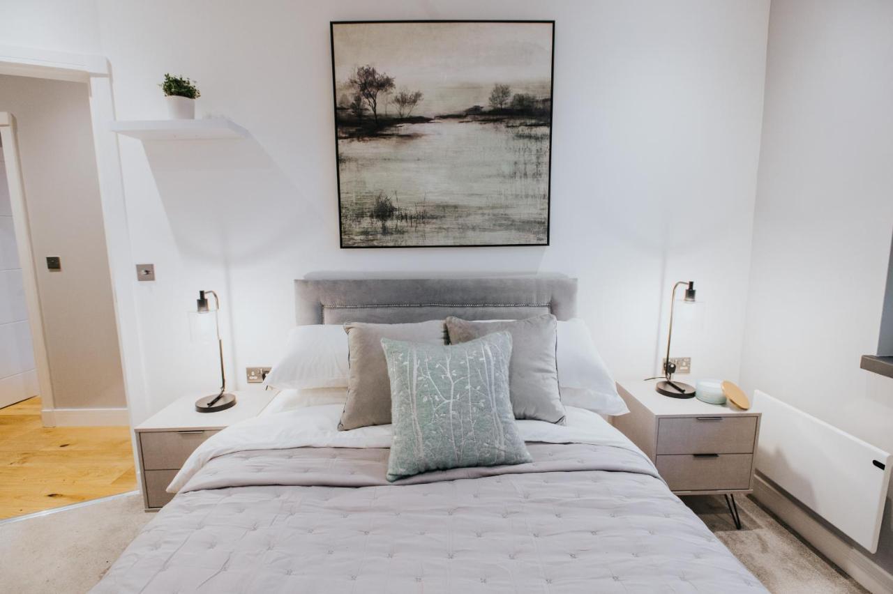 Circa17- Entire Apt, Free Parking, Gym, City Central & Free Netflix Брэкнэлл Экстерьер фото